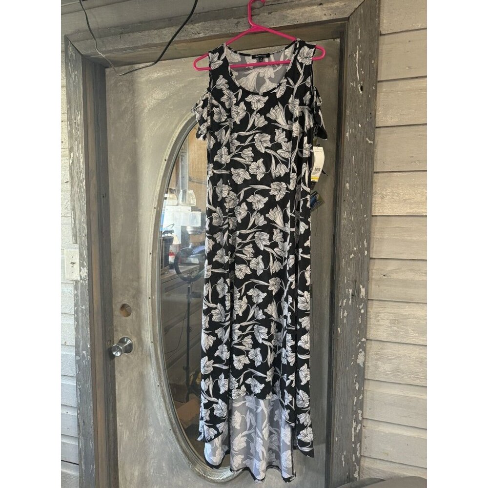 New Relativity Dress open short Sleeve Black white flowers Hi-low Size Medium
